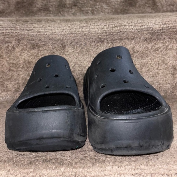 Crocs Stomp Platform Slide Sandals Womens Sz 8 Black Chunky casual iconic Shoes - Picture 9 of 9